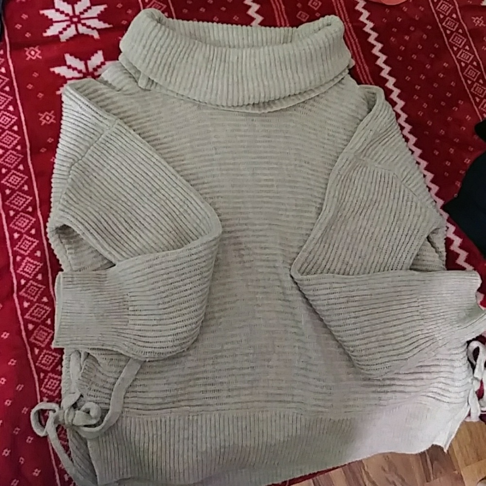 Turtle neck sweater